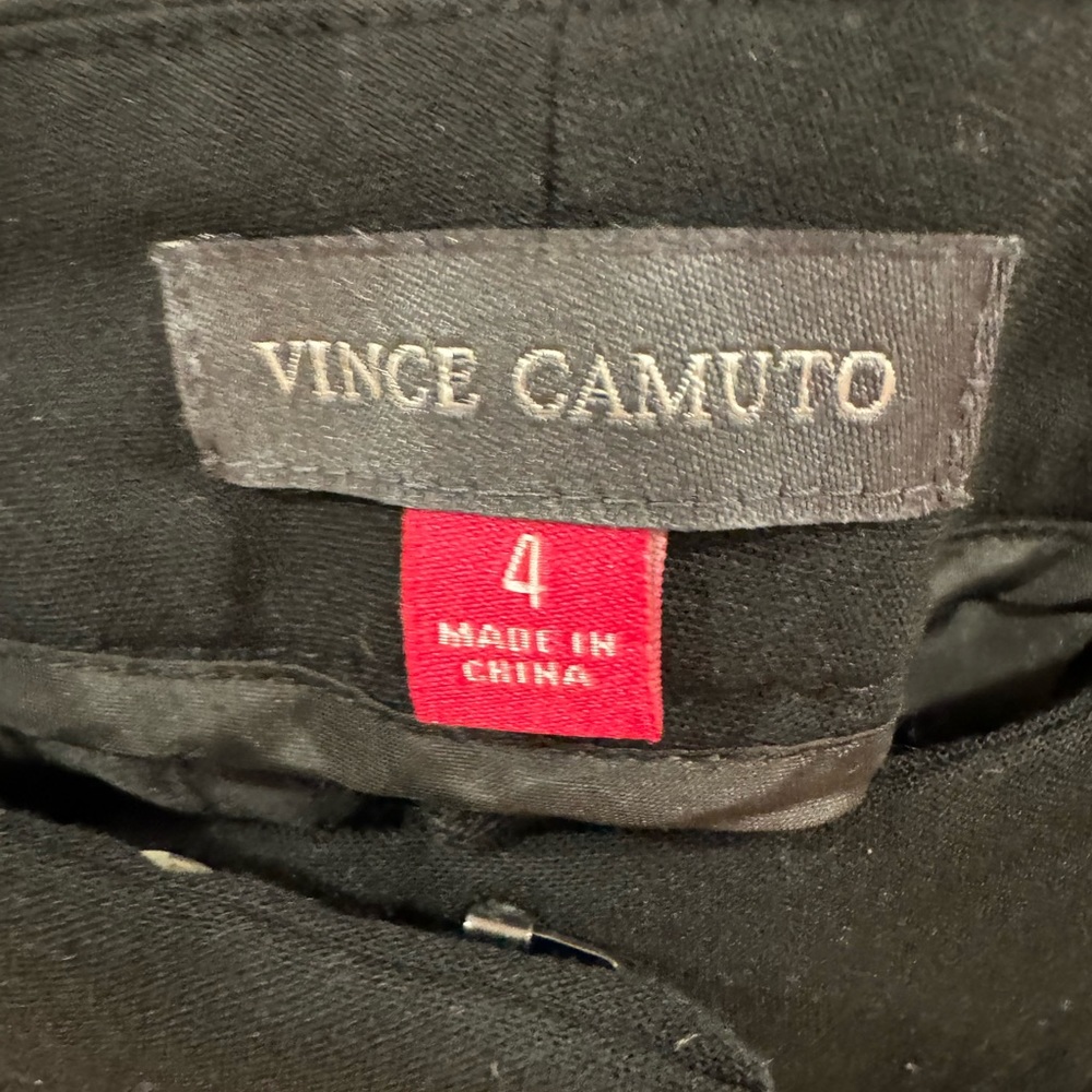 Vince Camuto Women’s tailored ankle pant.